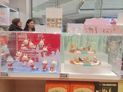 -泡泡玛特POPMART(杭州乐堤港店)