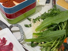 -嘎琉鲜切牛肉自助火锅
