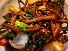 茶树菇炒牛柳-鹅冠港式茶餐厅(来福士店)