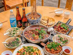 -大众跷脚牛肉馆·非遗传承单位(峨眉山店)