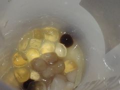 -喜茶(杭州滨江宝龙店)