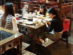 大堂-矮板凳老火锅(宽窄巷子店)