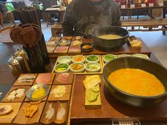 -银米·云南传统过桥米线(双廊黑金冠店)