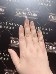 -悦指间美甲美睫