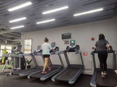 -AK健身普拉提拉伸私教馆(中八店)