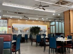 -红色湘菜馆(春风店)