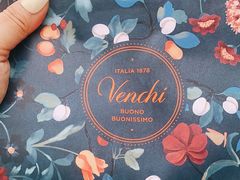 -VENCHI 闻绮(上海佛罗伦萨小镇店)