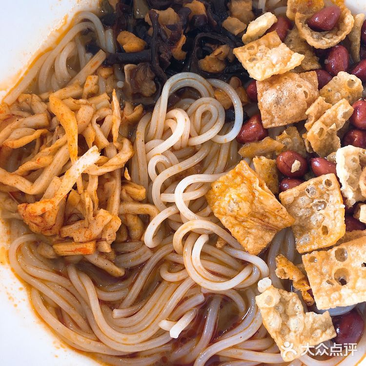 它是香而不腐的，闻之开胃，想之流涎，吃之打滚