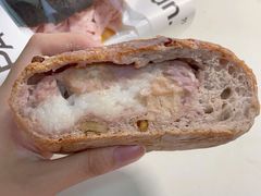 现蒸芋泥椰奶糯米-PAOPAO Bakery&Café(港汇店)