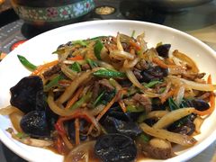 韩式炒杂菜-正苑26年海鲜烤肉•牛尾汤汤饭(东港店)