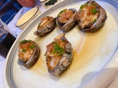 蒜蓉蒸鲍鱼-渔民船说·北塘海鲜·天津菜·海肠捞饭(北塘古镇店)