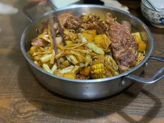 -内蒙焖面大盆骨餐馆(山大路店)