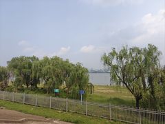 -秋水广场