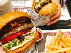 -The Habit Burger Grill 哈比特汉堡(爱琴海店)