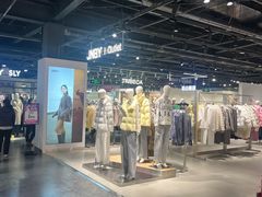 -燕莎奥特莱斯购物中心