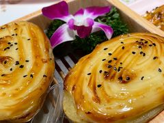-小董哥烤串·爆汁大油边(故宫店)
