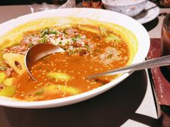 -小厨娘绣中淮扬(总统府大行宫店)