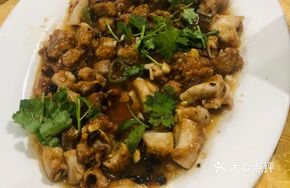 Steamed Pork Ribs with Intestine in Soy Sauce