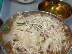 -正宗杨记普洱酸醋米线(总店)