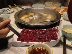 -乡土黄·鲜牛肉火锅·小龙虾(兴业街店)