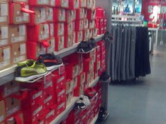 店内环境-PUMA(上海国际时尚中心店)
