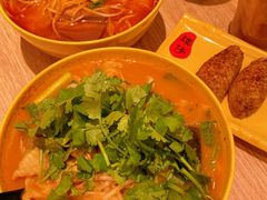 香茜皮蛋脆肉鲩鱼汤米线-谭仔米线(壹方城店)