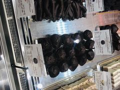-VENCHI 闻绮(上海佛罗伦萨小镇店)