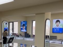 -潘多拉眼镜·蔡司依视路明月(潘家园店)