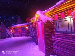 -圣名游乐城冰雪大世界