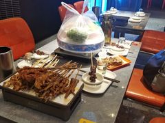 -威记烧嘢·南宁烧烤·超级生牛(绿地店)