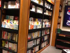 -西西弗书店&矢量咖啡(凯德晶萃广场店)