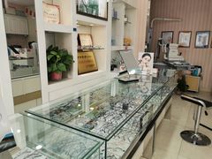-罗创丹阳眼镜(童卫路店)