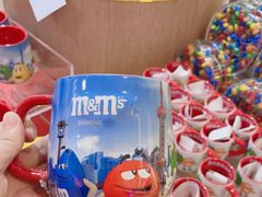 -m豆巧克力世界(上海世茂广场店)