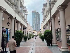 -佛罗伦萨小镇广佛名品奥特莱斯(疏港路店)