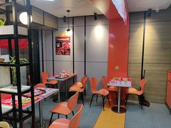 大堂-华莱士·全鸡汉堡(五号路店)