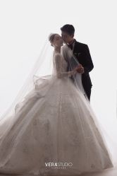 -至臻微拉婚纱摄影