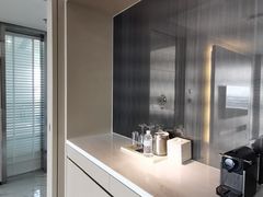 -上海漕河泾万丽酒店