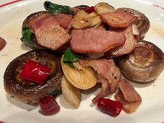 -食间牛排(重庆路万达店)