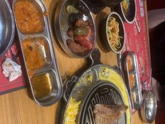 -青瓦炭韩潮烤肉(花园道店)