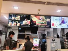 -麦当劳(海岸城店)