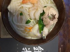 -银米·云南传统过桥米线(双廊黑金冠店)