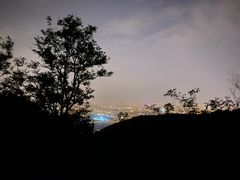 -鬼笑石后山停车场