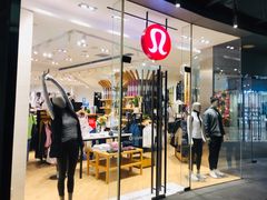 -lululemon(上海浦东IFC店)