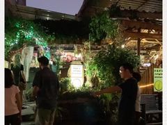 -Jungle Kitchen