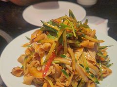 -丫头记(新村店二部)