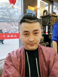 创意短发-龙美容美发