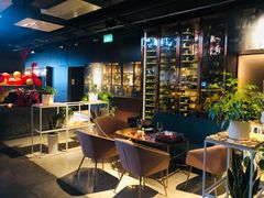 -The ROOF (通盈中心店)