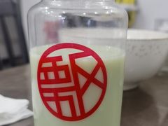 青豆浆-人和水上飘(第一家店)