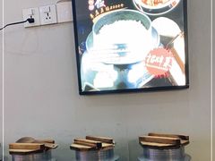 -魏铭鱼头捞饭(晋阳路店)