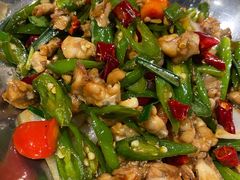 干锅馋嘴牛蛙-渔太泰漓江小馆·广西融合菜(西街店)